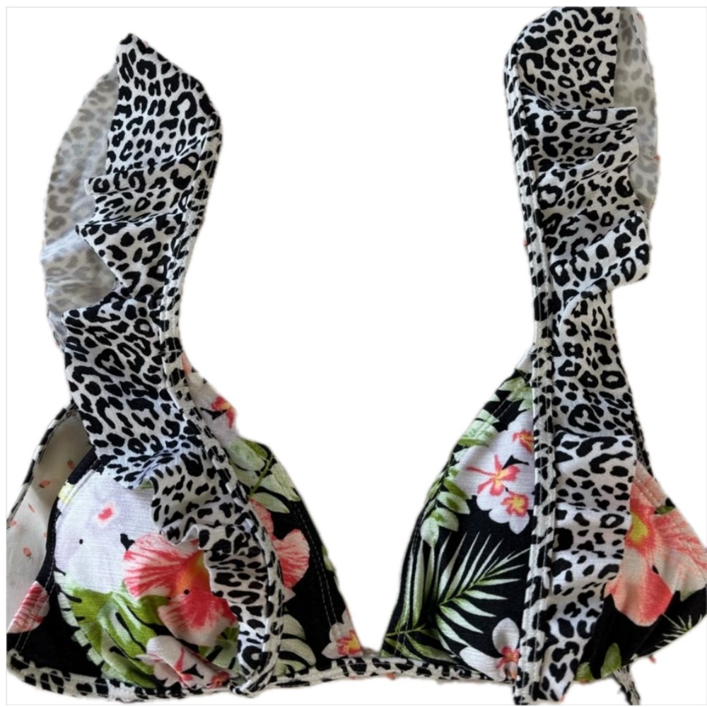 Leopard No Boundaries B&W Ruffle Tropical Hawaiian Botanical Print Bikini Top